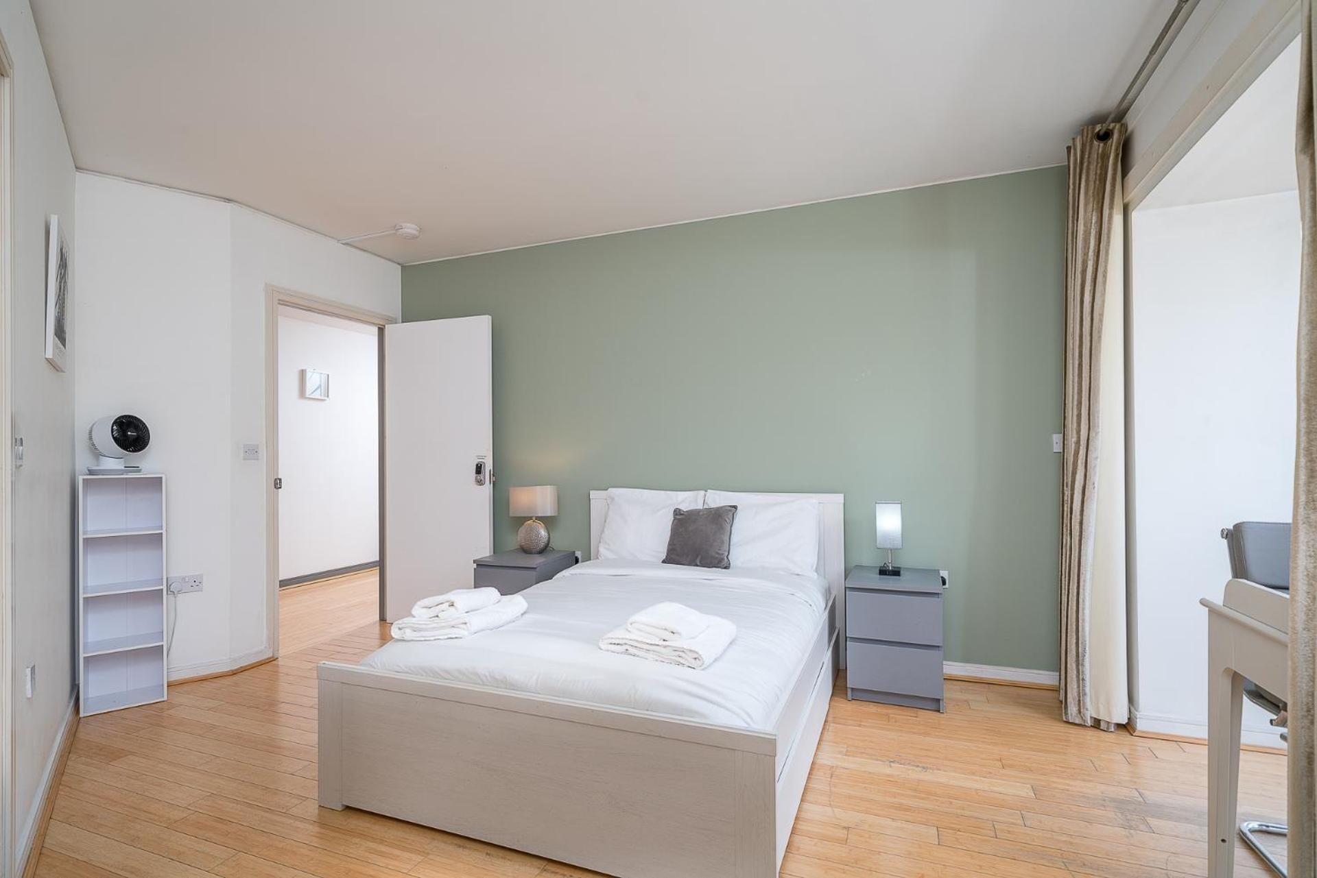 Apartament Lovely 3bd Flat, Parking, Sleeps Six Close To O2