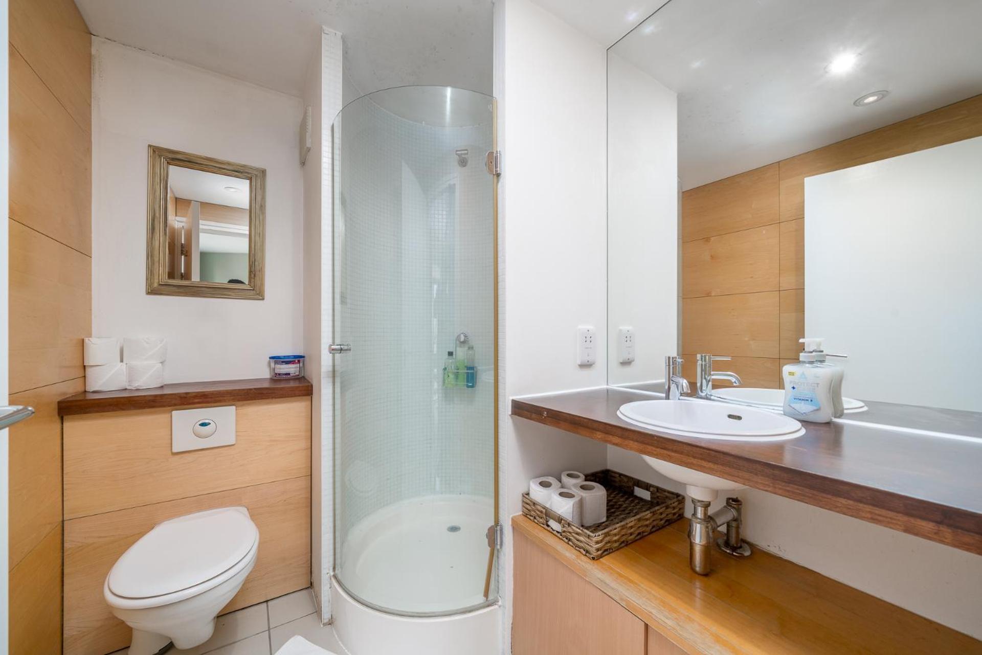 Apartament Lovely 3bd Flat, Parking, Sleeps Six Close To O2 Londra