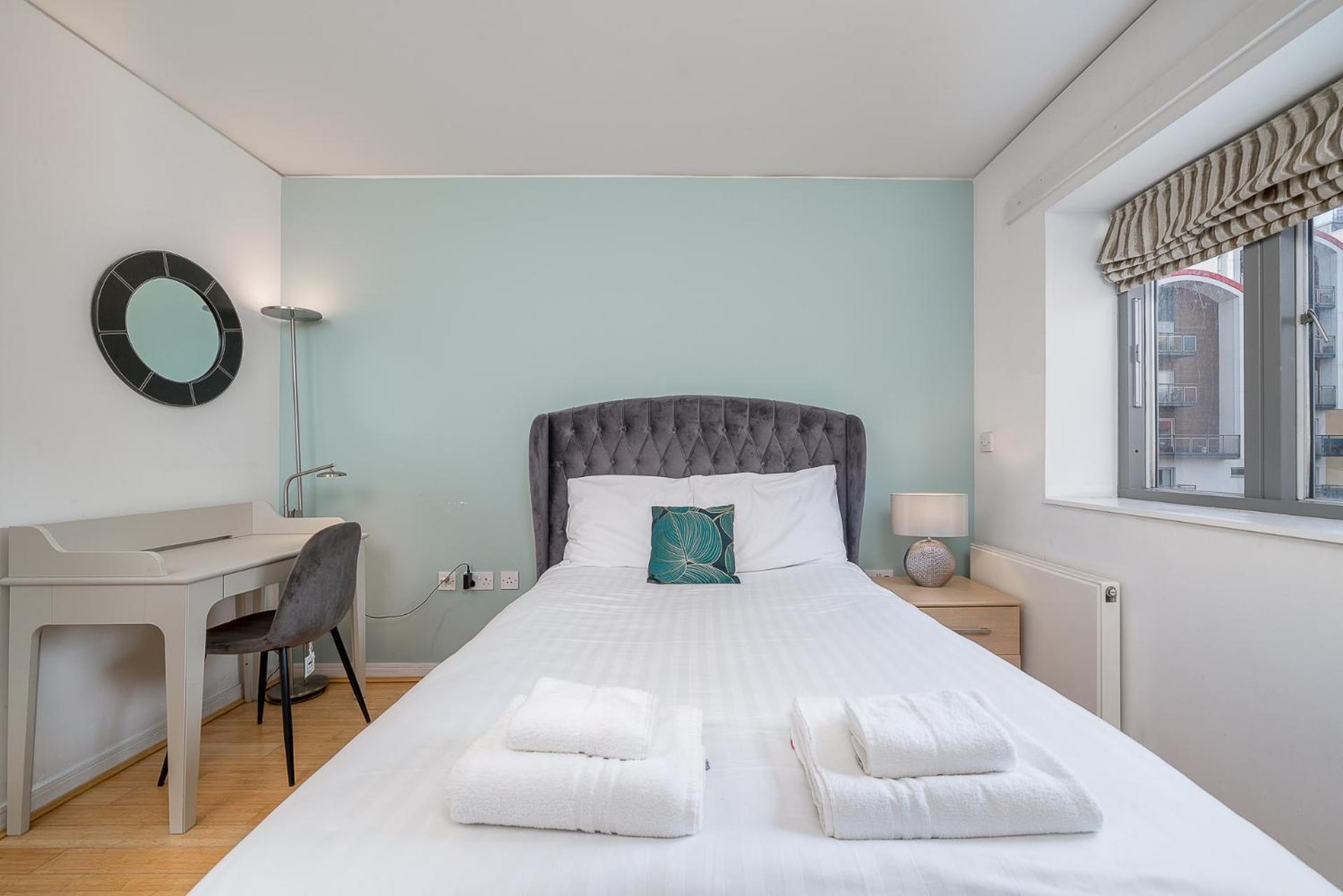 Apartament Lovely 3bd Flat, Parking, Sleeps Six Close To O2 Londra